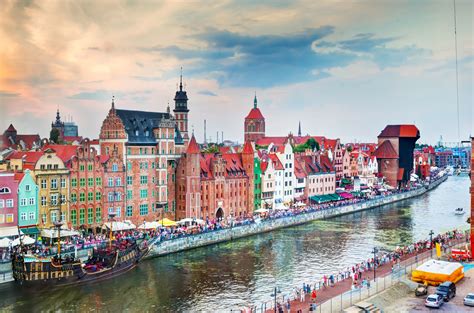 Gdansk Old Town & City Highlights Tour | City Break- Nordic Experience