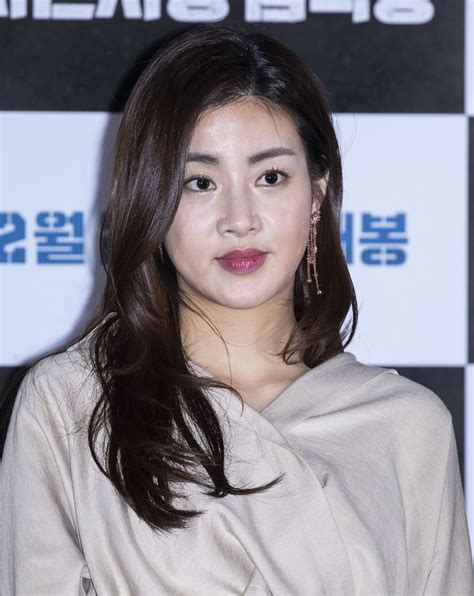 KANG SO-RA at Uhm Bok-dong Premiere in Seoul 02/19/2019 – HawtCelebs