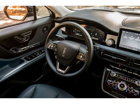 2020 Lincoln Corsair: 49 Interior Photos | U.S. News