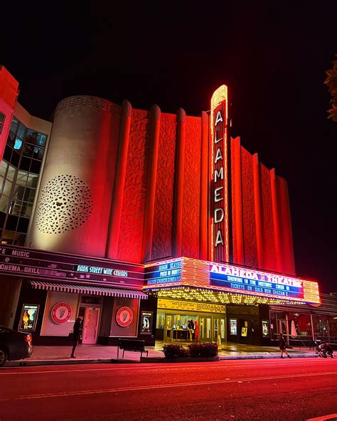 Our theatre is absolutely gorgeous (OC) : r/alameda