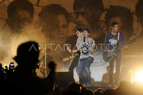 KONSER NOAH BAND | ANTARA Foto