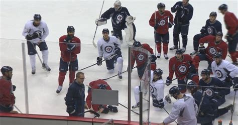 Winnipeg Jets goalie conundrum - Winnipeg | Globalnews.ca