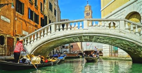 The Bridges of Venice - Overview of famous bridges and other crossings ...