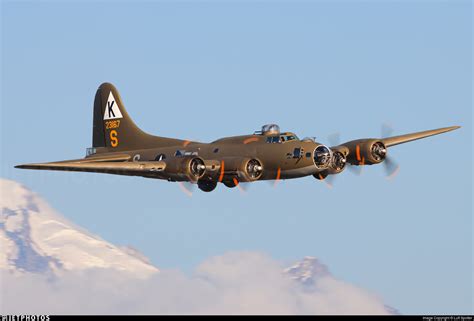 N3701G | Boeing B-17G Flying Fortress | Private | Luft Spotter | JetPhotos