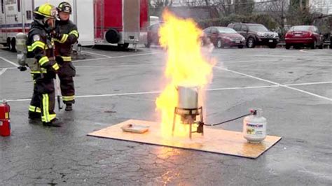 Charlottesville Fire Department Holds Deep Frying Turkey Demonst - WVIR ...