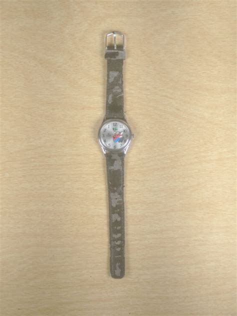 Lorus Backwards Goofy Wristwatch Disney - Mister3.com