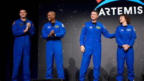 Watch: NASA Announces Astronauts for 2024 Artemis Moon Mission