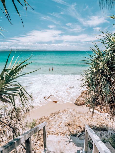 The 5 Best Beaches in Byron Bay According to a Local | Beach wall collage, Beach wallpaper ...