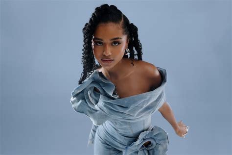 Tyla, Singer of Viral Hit 'Water,' Says Her DMs Are 'Always Active': What to Know About the ...