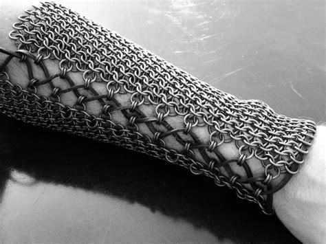 Pin by Claire on Art~Ideas | Chainmail patterns, Leather armor, Chainmail armor