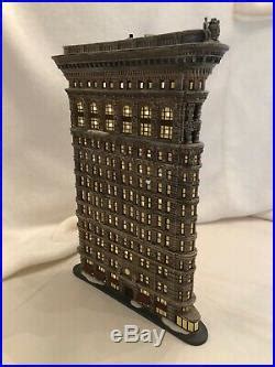 Department 56 Christmas In The City FLATIRON BUILDING. RARE | Christmas In The City