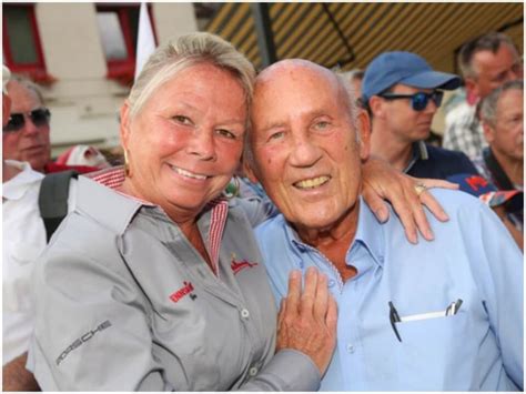 Stirling Moss Biography, Age, Death, Height, Wife, Net Worth - StarsWiki