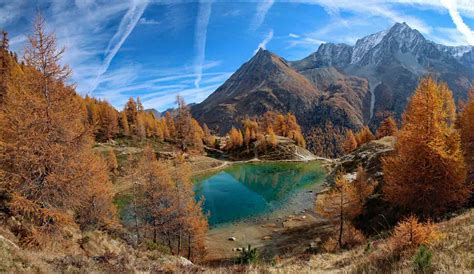 Hiking in Switzerland: Lac Bleu, Arolla, Valais | World best hikes