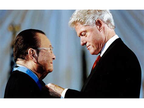 Medal of Honor Recipient Daniel Inouye Led a Life of Service to His ...