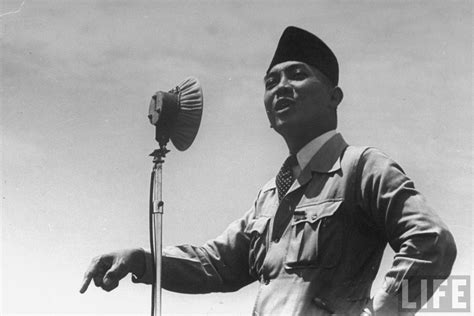 Kumpulan Pidato Presiden Soekarno – Lukisan