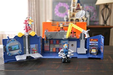 Rusty Rivets Toys: Build Me Rivet System - This Mama Loves