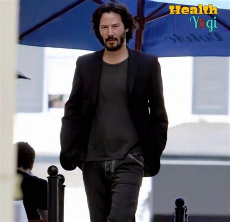 Keanu Reeves Workout Routine And Diet Plan - Health Yogi