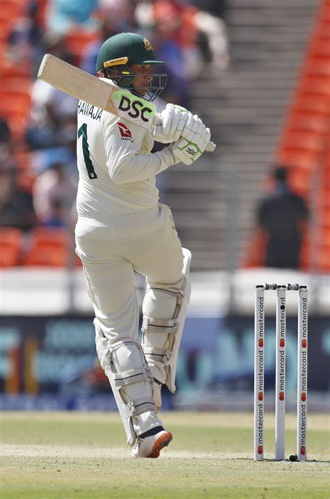 Usman Khawaja brings out the pull early on the second morning ...