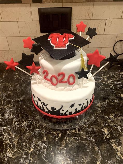 Pin by Courtney Stephens on Graduation cakes | Graduation cakes, Cake, University of tampa