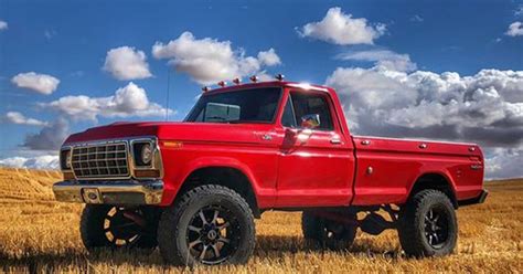 1978 Ford F-150 Red Custom | Ford f150, Ford f150 custom, Classic ford trucks