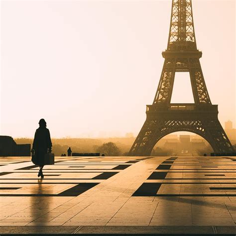 Sunrise at Place du Trocadero in Paris. The best view of the Eiffel Tower. #EiffelTower # ...