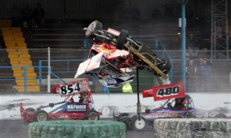 VIDEO: Stock car champ walks away from spectacular Cowdenbeath shunt ...