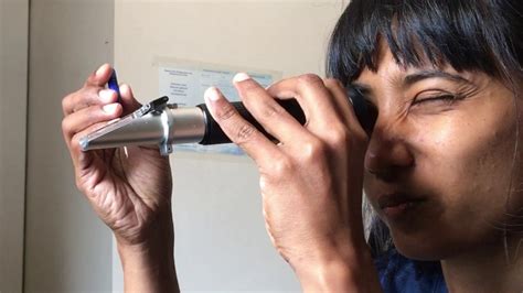 Refractometer | calibration | procedure to use - YouTube