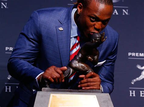 Runaway: Heisman Trophy belongs to Alabama’s Derrick Henry | USA TODAY ...