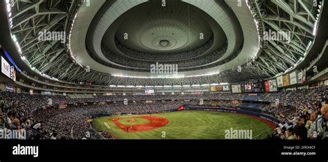 Hanshin tigers balloons hi-res stock photography and images - Alamy