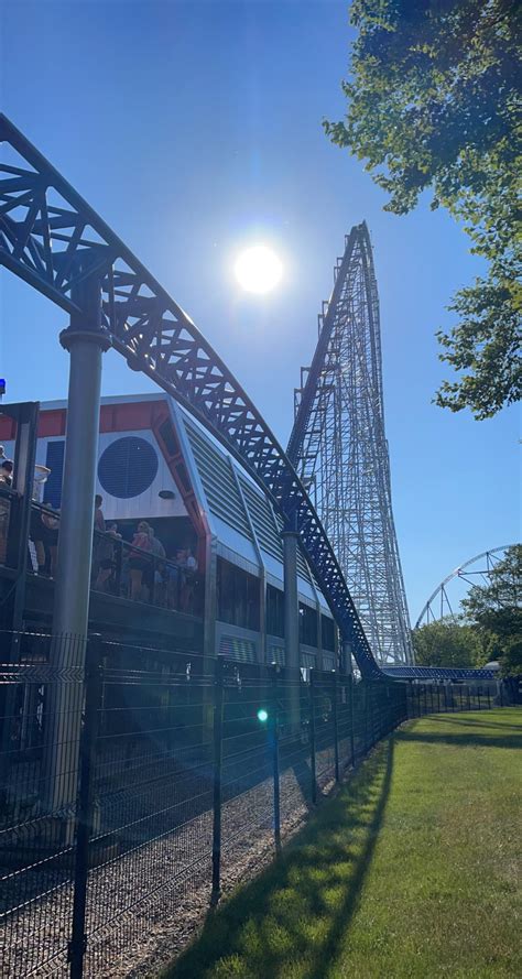 [Millennium Force, Cedar Point] : r/cedarpoint