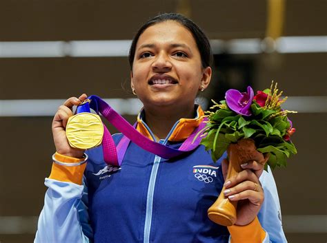 Sift Kaur Samra shines with gold at Asian Games - TheDailyGuardian