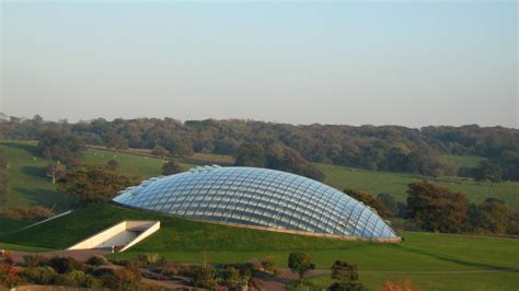 Great Glasshouse of the National Botanical Gardens of Wales (Llanarthney, 2000) | Structurae