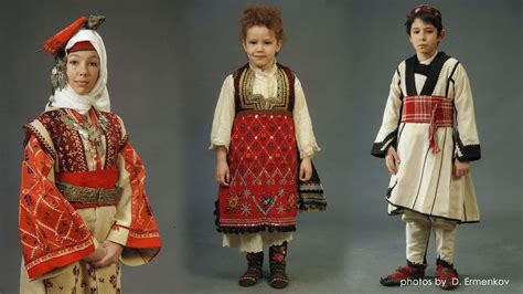 Traditional clothing: Bulgarian Folk Costume – Fashion ARTventures