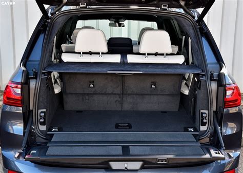 2023 BMW X7 Cargo Capacity, Bed Length and Trunk Volume | CARHP