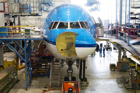 What is hidden in the nose of an aircraft? - KLM Blog