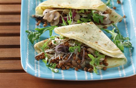 Savoury Crepes with Caramelized Onion, Lentils, & Asiago Cheese – Lentils.org