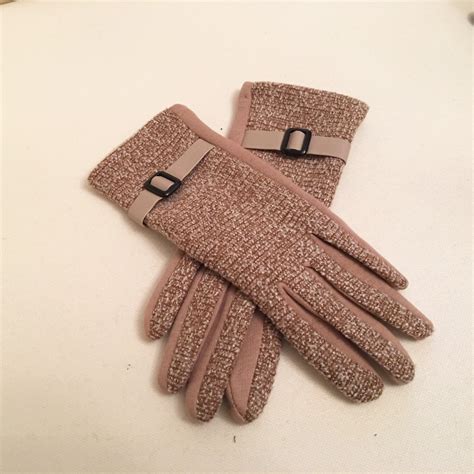 TOUCH SCREEN gloves for women with leather decoration Beige