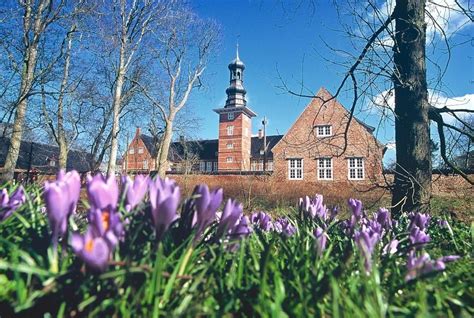 Schloss Vor Husum SH DE | Germany castles, Great places, Germany