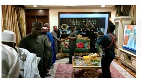 Asiwaju Tinubu meets former President Jonathan in Abuja - Trending News