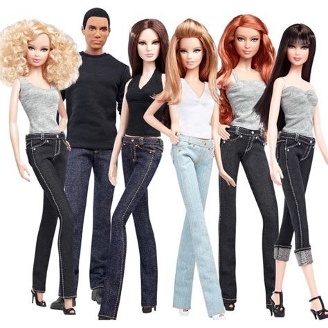 My Favourite Doll - Barbie Basics 02 (5 Gals 1 Guy)