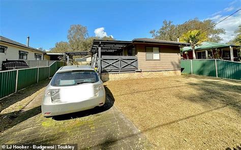 Hoarder home Tuggerah: Disgusting property is up for sale as potential ...