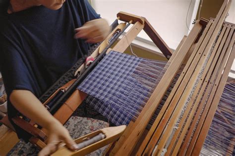 Weaving with Multiple Weft Shuttles | Tutorial » School of SweetGeorgia