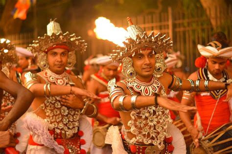 Kandy Esala Perahera – Sri Lanka’s most flamboyant cultural event ...