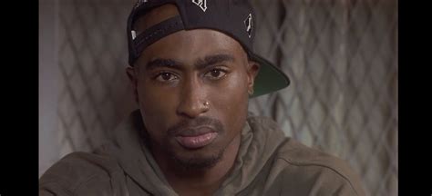 Tupac Shakur in "Poetic Justice" | Tupac shakur, Tupac, Rapper