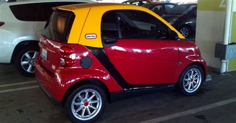 Only Fitting Color Scheme For A Smart Car! So Cool..Very True!! LoL... | Ha Ha Funny ...