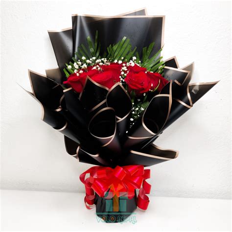 PREMIUM RED ROSES BOUQUET - BLACK | VoloNepal