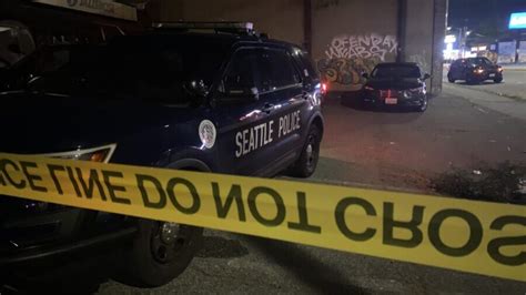 1 dead in fatal North Seattle shooting, police investigating