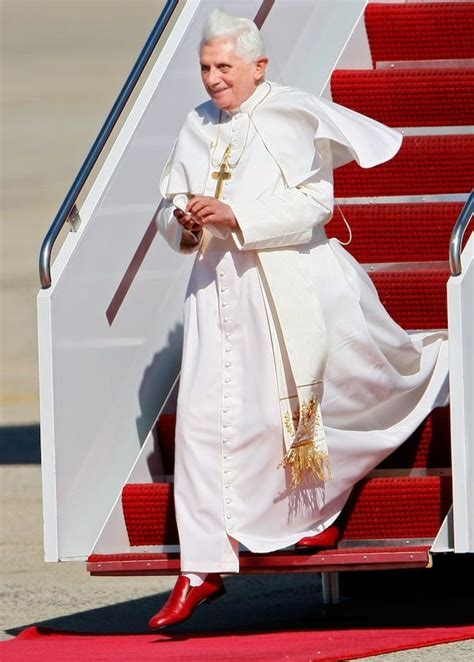 The Pope's New (Bespoke) Shoes | Red shoes, Fashion, Pope