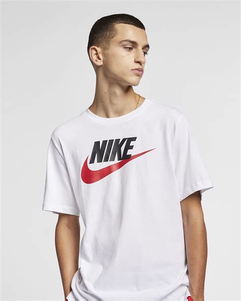 Nike Sportswear Men's T-Shirt. Nike.com