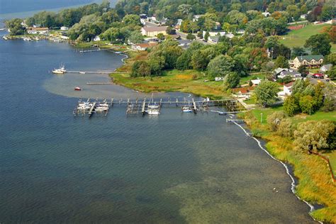 Portage Lake Marina in Onekama, MI, United States - Marina Reviews - Phone Number - Marinas.com